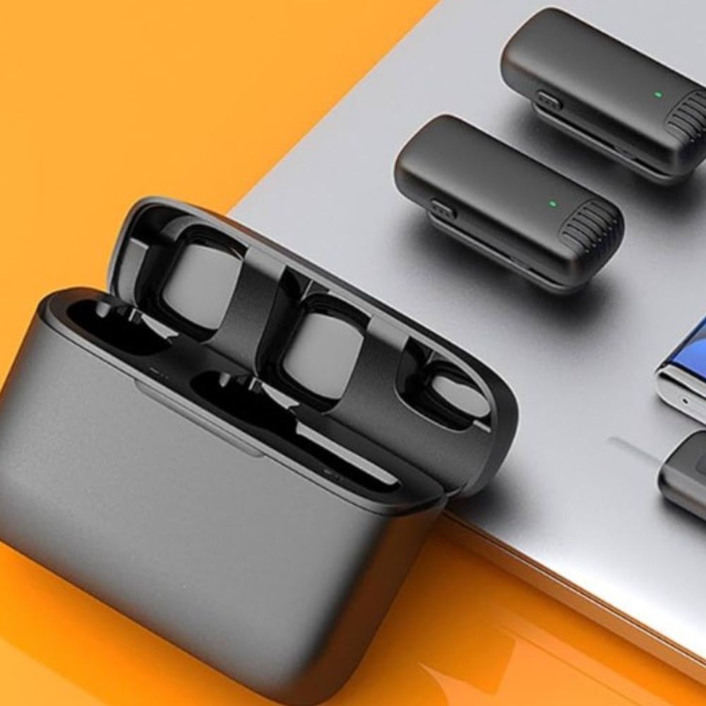 J13 Double Wireleass Microphone