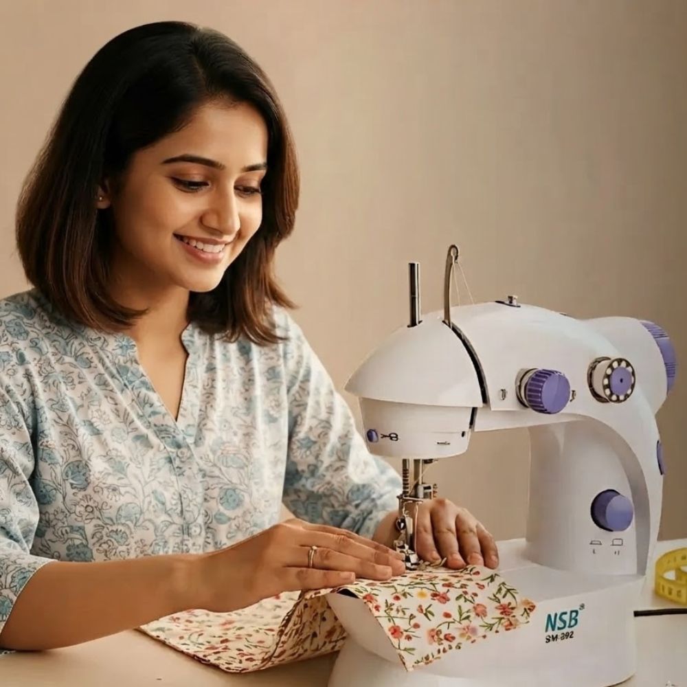 Portable Mini Sewing Machine - White PP - Image 3